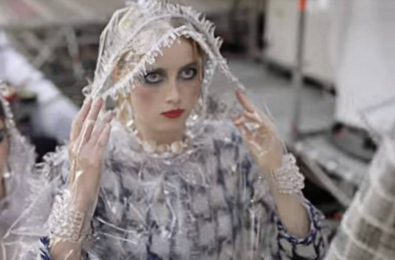 Детали коллекции прет-а-порте весна-лето 2018 от CHANEL